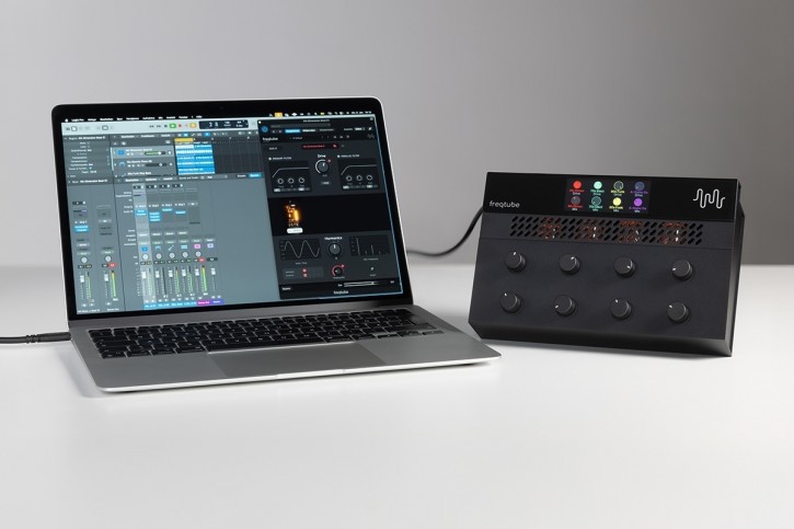 Freqport FREQTUBE FT-1 - 4-Kanal-Röhrenprozessor mit PlugIn-Integration