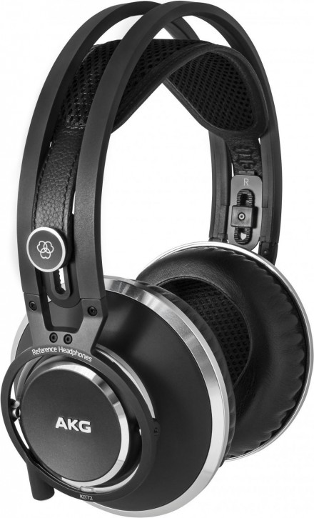 AKG K872