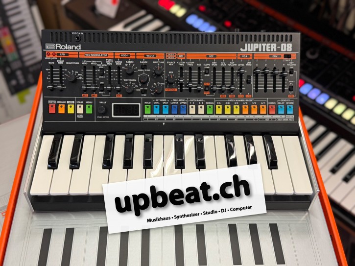 Roland Jupiter 08