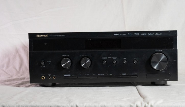 Sherwood RD-7503 – klassischer AV-Receiver/Verstärker (Occasion)