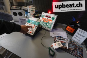 Teenage Engineering EP-40 RIDDIM + EP2350 The Ting Launch Kit