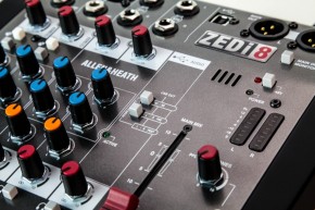 Allen & Heath ZEDi-8