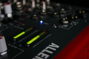 Allen & Heath ZED-18