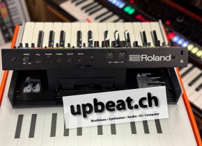 Roland Jupiter 08