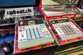 AKAI MPC SAMPLE