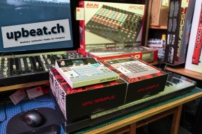 AKAI MPC SAMPLE