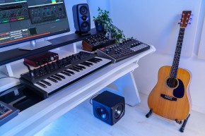 IK Multimedia iLoud Sub