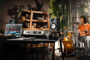 Universal  Audio Volt 876 USB Recording Studio