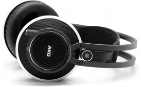 AKG K812