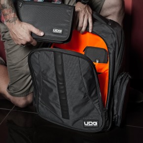 UDG Ultimate U9102BL/OR Backpack Black/Orange inside