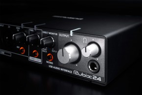 Roland Rubix22