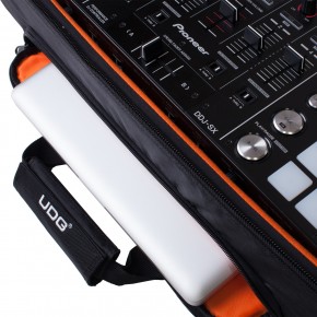 UDG Ultimate U9104BL/OR MIDI Controller Backpack Large MK2 Black/Orange Inside